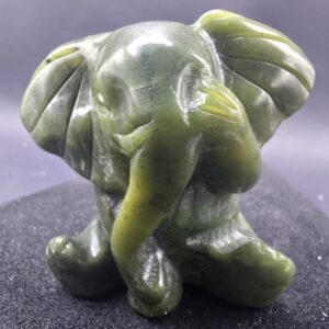Elefant aus Jade Nephrit